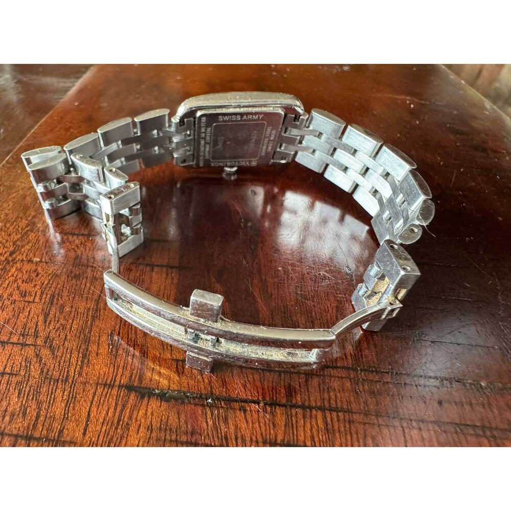 Victorinox Swiss Army Alliance 24022 Rectangle Watch Working (Retail $500) - Picture 7 of 10